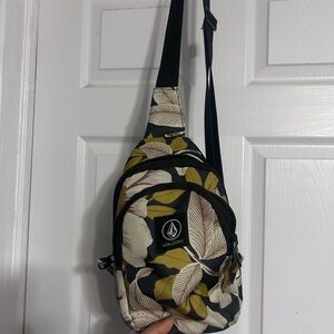 Volcom Multicolor Leaf Pattern Crossbody Bag